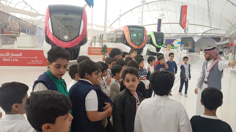 زيارة طلاب القسم الابتدائي لمشروع (مترو الرياض)